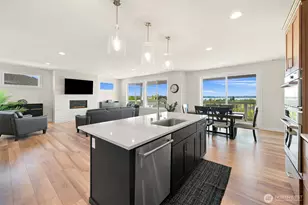 5423 Lonicera Dr, Blaine, WA 98230 - Photo 16