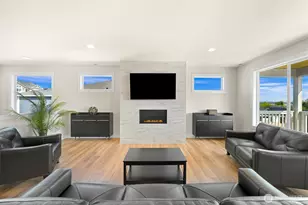 5423 Lonicera Dr, Blaine, WA 98230 - Photo 14