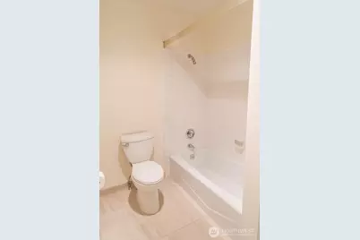 1140 Alki Avenue SW #303, Seattle, WA 98116 - Photo 4