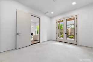 10811 24th Ave NE, Seattle, WA 98125 - Photo 16