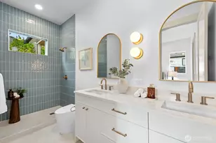 10811 24th Ave NE, Seattle, WA 98125 - Photo 18