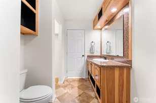 52 Veys Dr, Kelso, WA 98626 - Photo 28