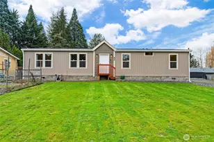 52 Veys Dr, Kelso, WA 98626 - Photo 2