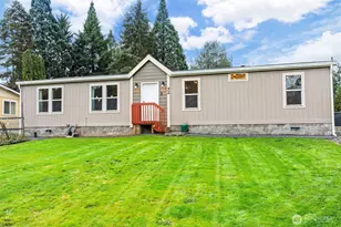 52 Veys Dr, Kelso, WA 98626 - Photo 1