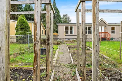 52 Veys Drive, Kelso, WA 98626 - Photo 4