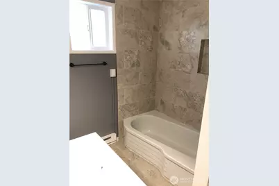 2221 15th Avenue SE, Olympia, WA 98501 - Photo 2