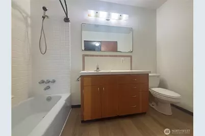 948 N Montgomery Avenue, Bremerton, WA 98312 - Photo 8