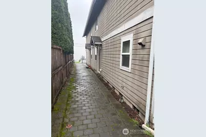 1939 S I Street #C, Tacoma, WA 98405 - Photo 4