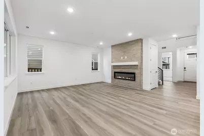 14528 203rd Avenue E #846, Bonney Lake, WA 98391 - Photo 4