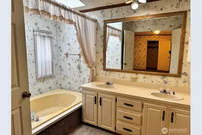 2388 Sparrow Loop #155, Kelso, WA 98626 - Photo 10