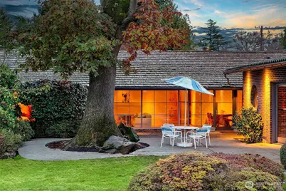 7503 Fairway Drive NE, Seattle, WA 98115 - Photo 4