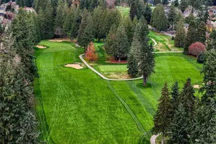 7503 Fairway Dr NE, Seattle, WA 98115 - Photo 38