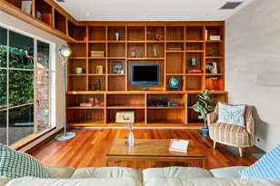 7503 Fairway Dr NE, Seattle, WA 98115 - Photo 8