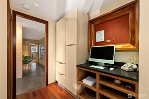 7503 Fairway Dr NE, Seattle, WA 98115 - Photo 14