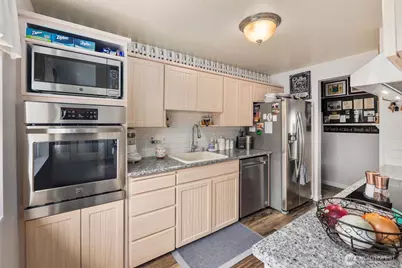 7030 123rd Avenue SE, Newcastle, WA 98056 - Photo 6