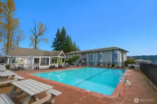 17301 NE 45th St, Redmond, WA 98052 - Photo 16