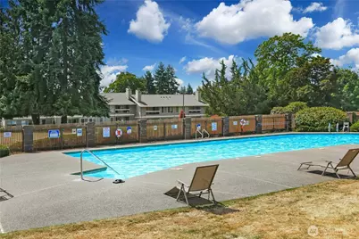 11006 NE 68th Street #806, Kirkland, WA 98033 - Photo 14