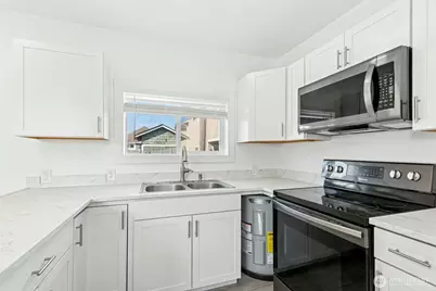 1926 Colby Avenue, Everett, WA 98201 - Photo 6