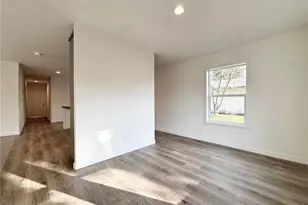 3060 Pennsylvania St, Longview, WA 98632 - Photo 4