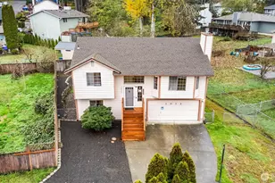 1072 NE Lombard Ct, Bremerton, WA 98311 - Photo 2