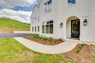 242 Cornerstone Ln, Woodland, WA 98674 - Photo 36