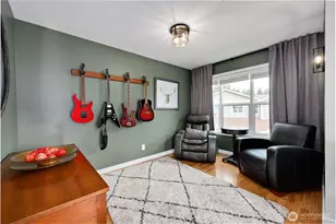 7701 Beacon Pl NE, Bremerton, WA 98311 - Photo 8