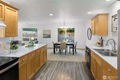 124 NE Tucannon Court, Bremerton, WA 98311 - Photo 8