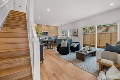 4050 32nd Avenue W, Seattle, WA 98199 - Photo 8