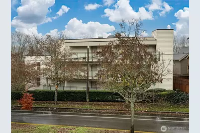 2334 Thorndyke Ave W #202, Seattle, WA 98199 - Photo 2