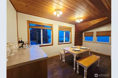 1811 E 3rd Street, Port Angeles, WA 98362 - Photo 10