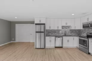 7132 47th Ave SW, Seattle, WA 98136 - Photo 4