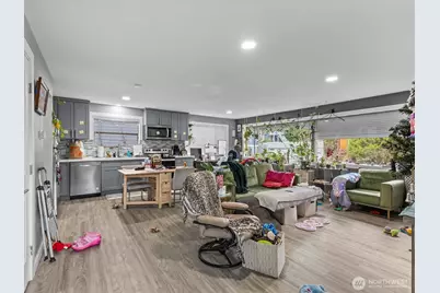 7138 47th Avenue SW, Seattle, WA 98136 - Photo 2