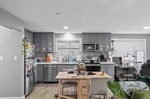 7138 47th Ave SW, Seattle, WA 98136 - Photo 8