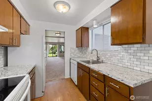 8516 196th Street SW, Edmonds, WA 98026 - Photo 12