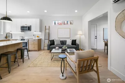 320 N 84th Street, Seattle, WA 98103 - Photo 4