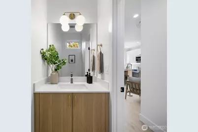 320 N 84th Street, Seattle, WA 98103 - Photo 10