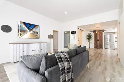 3613 Norton Avenue, Everett, WA 98201 - Photo 4