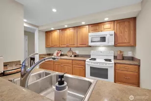 7347 Old Redmond Rd, Redmond, WA 98052 - Photo 10