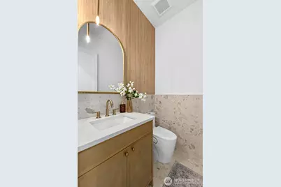 10811 24th Avenue NE, Seattle, WA 98125 - Photo 10