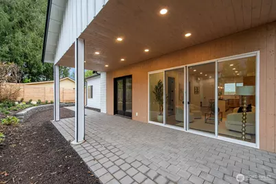 10811 24th Avenue NE, Seattle, WA 98125 - Photo 12