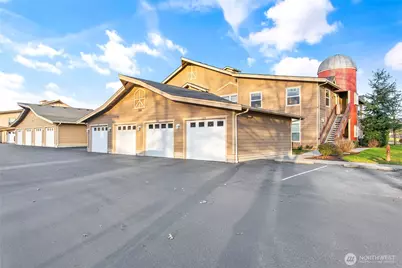 300 Homestead Boulevard S #104, Lynden, WA 98264 - Photo 2