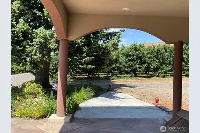 1055 N Jackson Avenue, East Wenatchee, WA 98802 - Photo 28