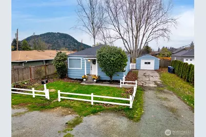 1412 E Berniece Street, Mount Vernon, WA 98274 - Photo 2