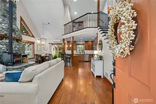 375 Glengarry Dr, Camano Island, WA 98282 - Photo 8