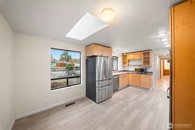 6025 Boulevard Loop SE, Olympia, WA 98501 - Photo 12