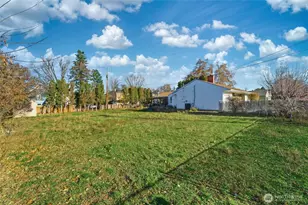 310 W 5th St, Waitsburg, WA 99361 - Photo 32