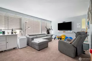 7919 Wallingford Ave N, Seattle, WA 98103 - Photo 16