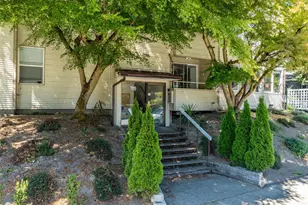 7919 Wallingford Ave N, Seattle, WA 98103 - Photo 14