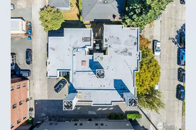 7919 Wallingford Avenue N, Seattle, WA 98103 - Photo 12