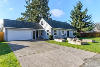 814 117th Street S, Tacoma, WA 98444 - Photo 1